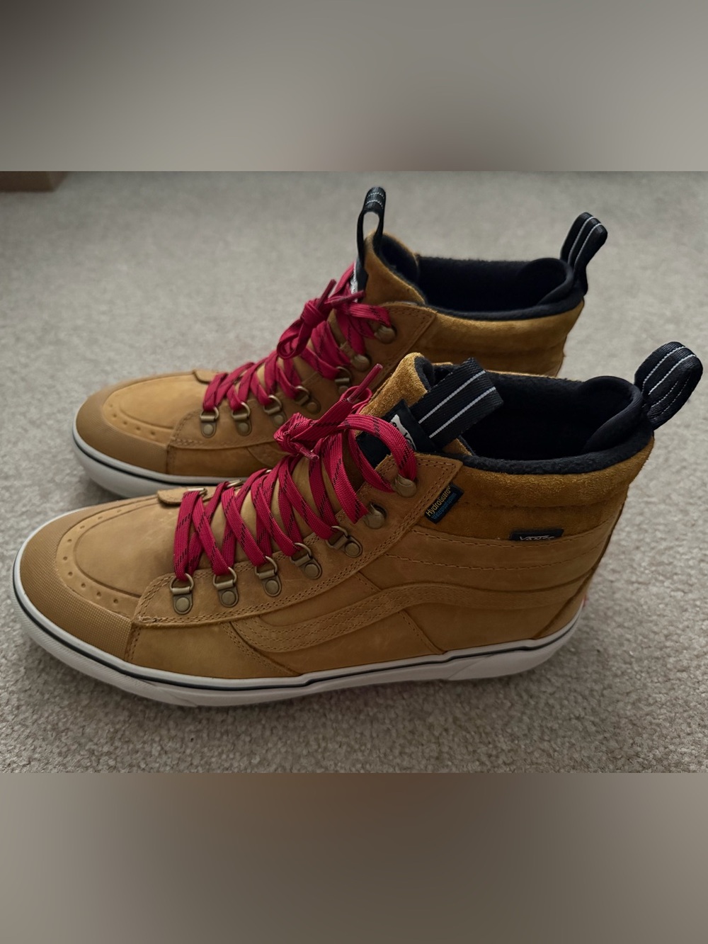 Vans MTE / waterproof boots